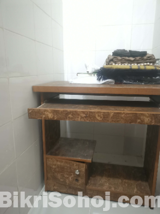 Computer Table/Education